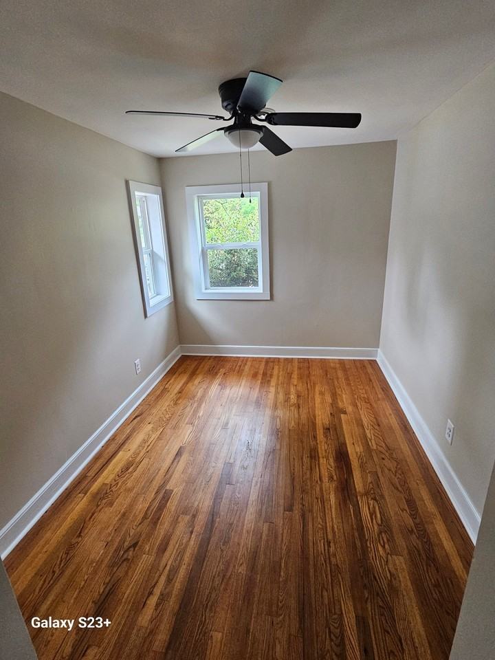 1708 Clarkson Ave - Photo 7 of 16