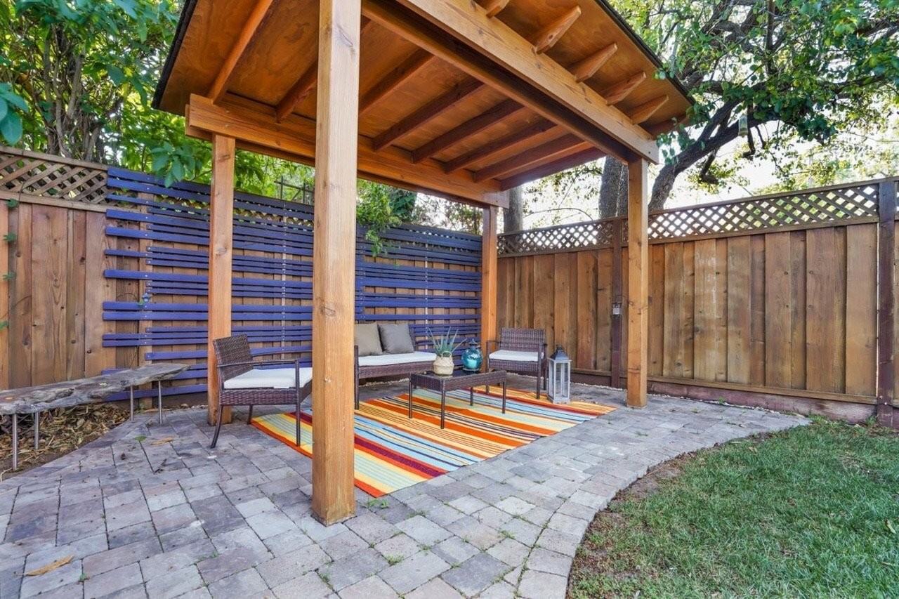 2417 Johnson Pl - Photo 4 of 17