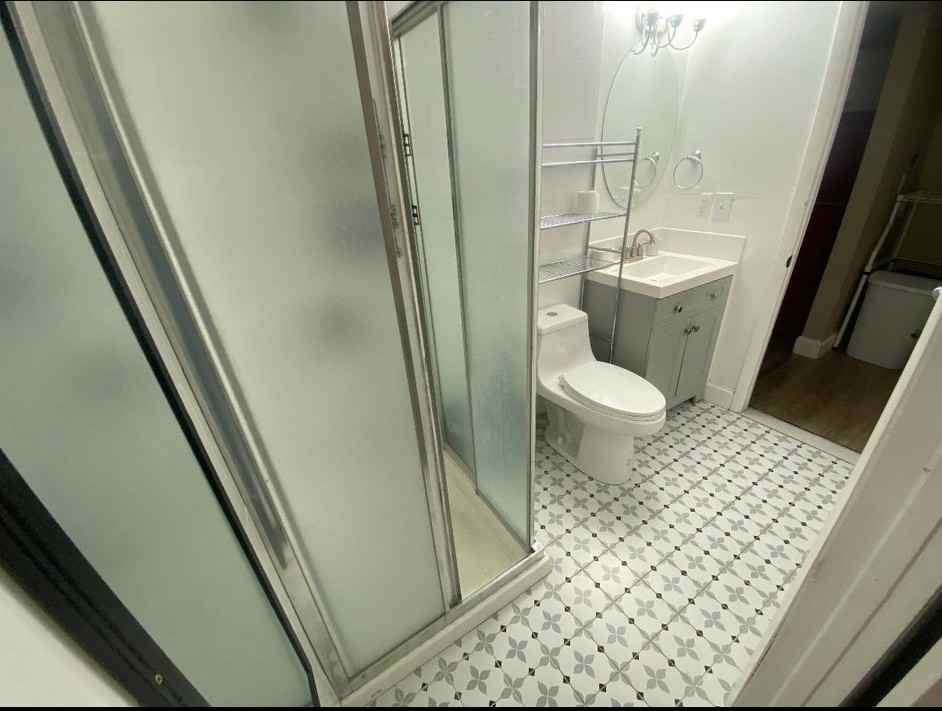 4 Oak Street Nashua New Hampshire #B - Photo 5 of 10
