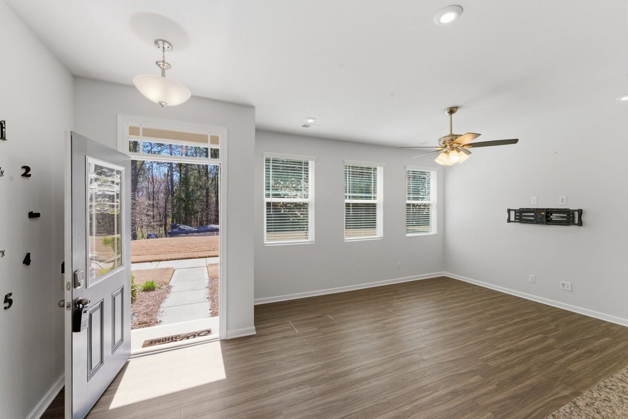 1324 Galloway Rd - Photo 2 of 20