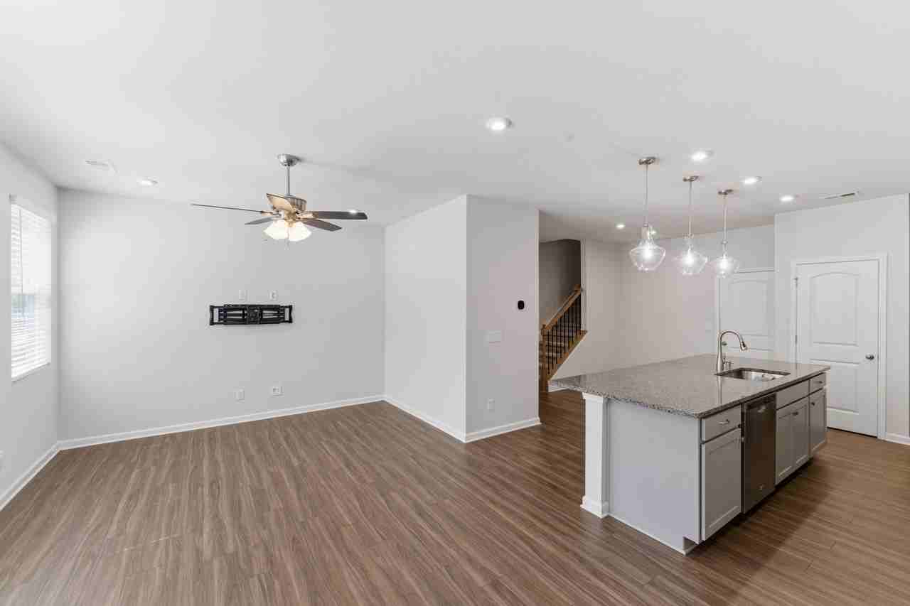 1324 Galloway Rd - Photo 4 of 20