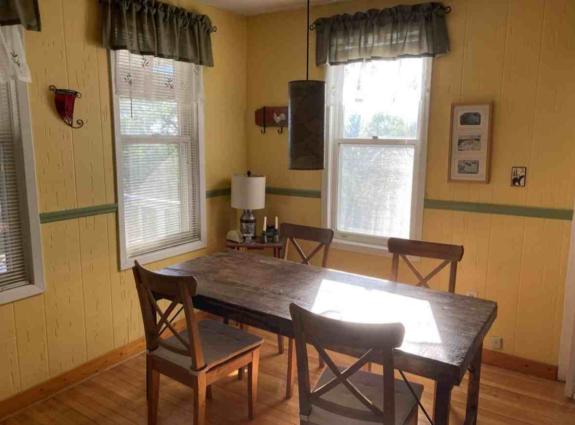421 Sweeny Ave - Photo 3 of 18