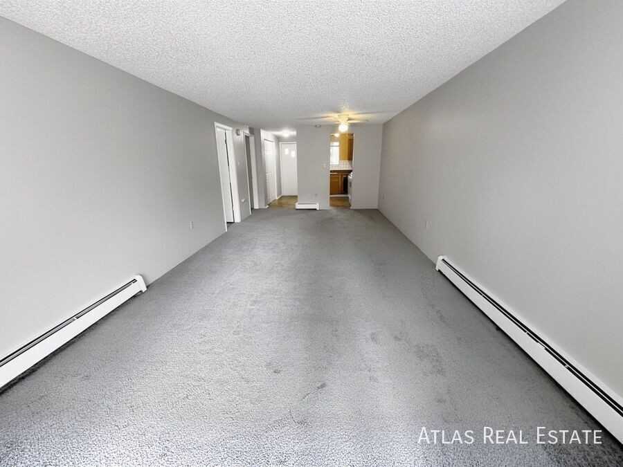 459 El Paso Blvd #B - Photo 7 of 23