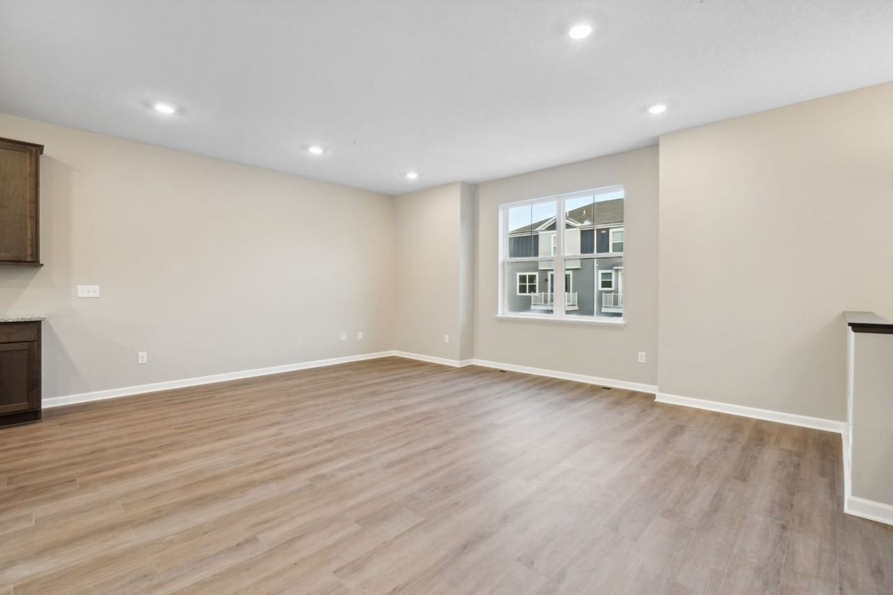 13647 Marsh View Trl - Photo 5 of 20