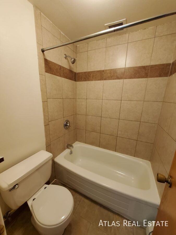 207 Mathews St #6 - Photo 4 of 11