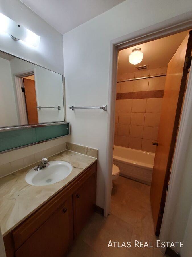 207 Mathews St #6 - Photo 5 of 11