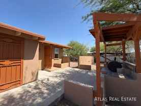 1932 S Campbell Ave - Photo 1 of 1