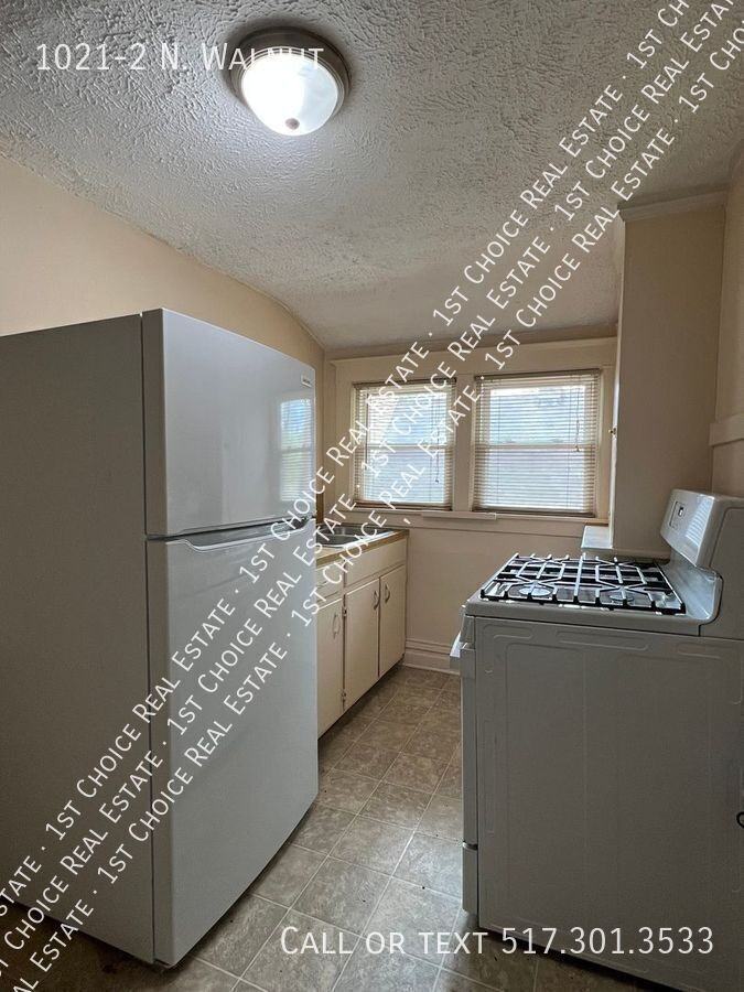 1021 N Walnut St ## 2 - Photo 2 of 13