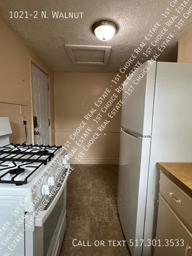 1021 N Walnut St ## 2 - Photo 3 of 13