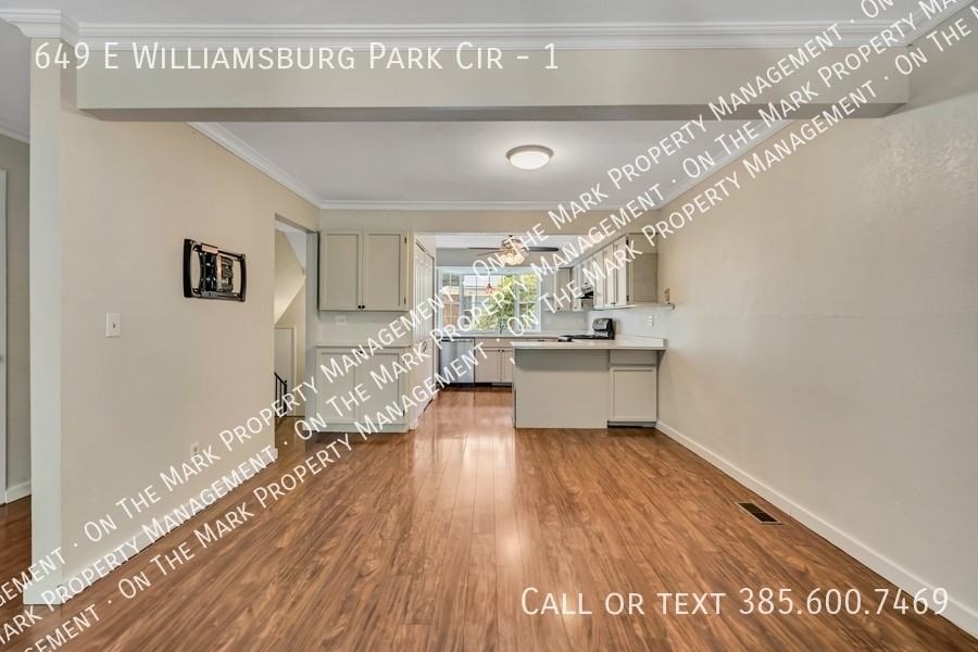 649 E Williamsburg Park Cir #1 - Photo 5 of 29