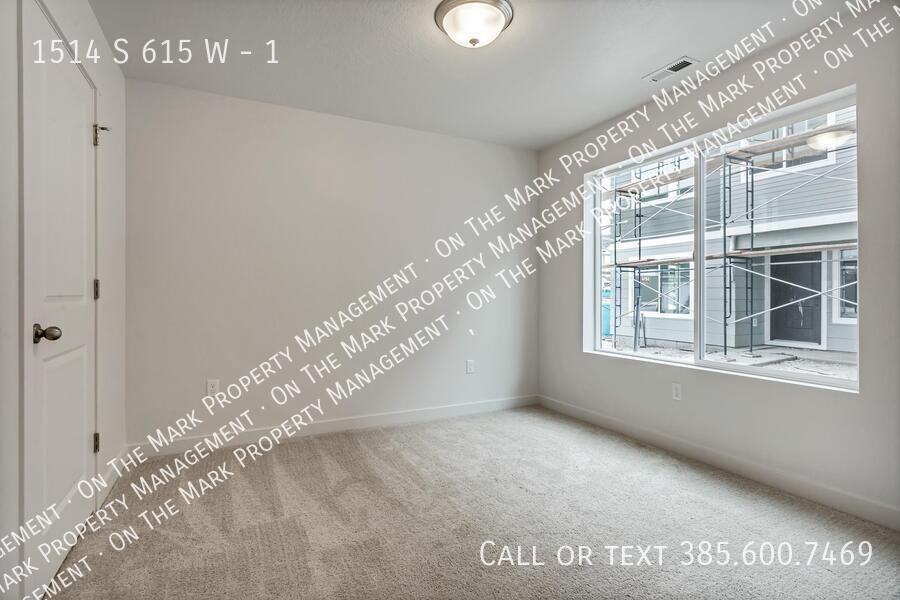 1514 S 615 W #1 - Photo 4 of 26