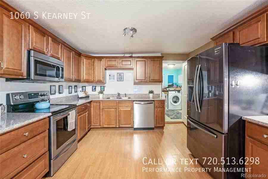 1060 S Kearney St - Photo 7 of 34