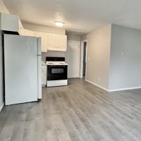 featured image of 428 S Chanute St #2