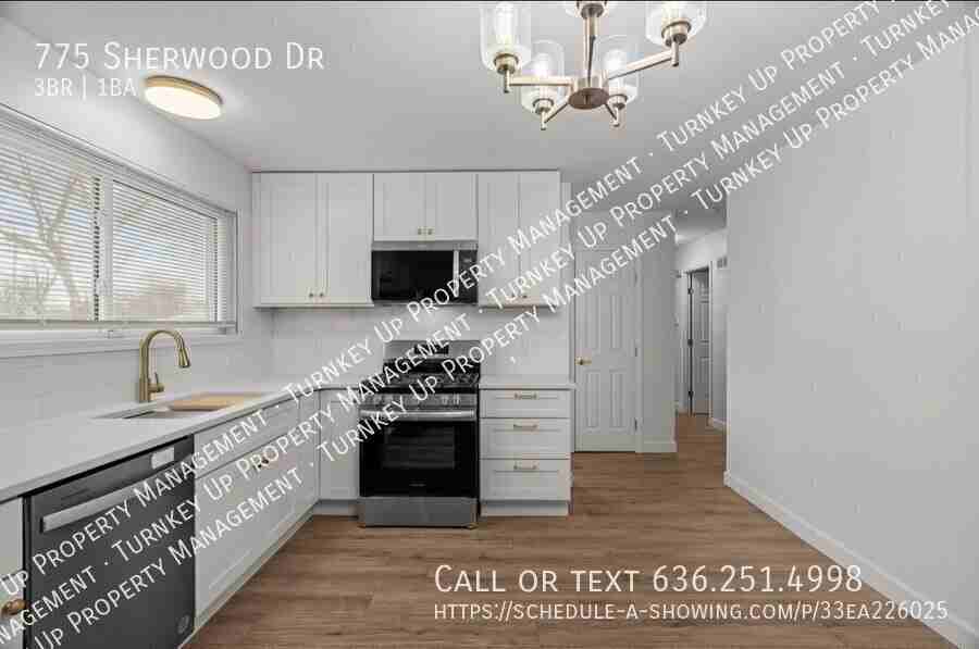 775 Sherwood Dr - Photo 4 of 22