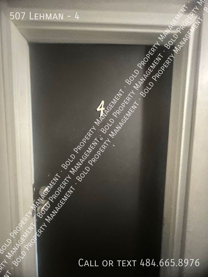 507 Lehman St #4 - Photo 3 of 6