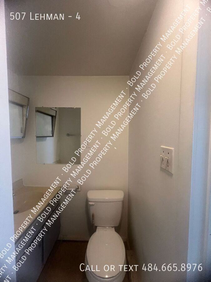 507 Lehman St #4 - Photo 5 of 6