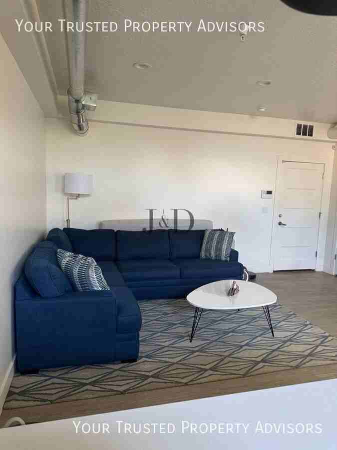 447 N Beaumont Ct - Photo 5 of 22