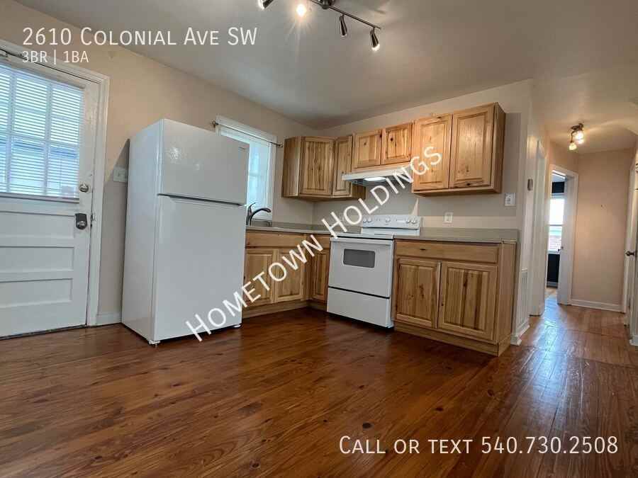 2610 Colonial Ave Sw - Photo 3 of 15
