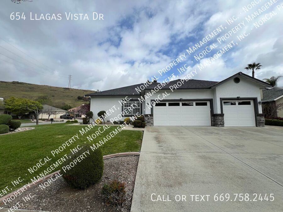 654 Llagas Vista Dr - Photo 3 of 50