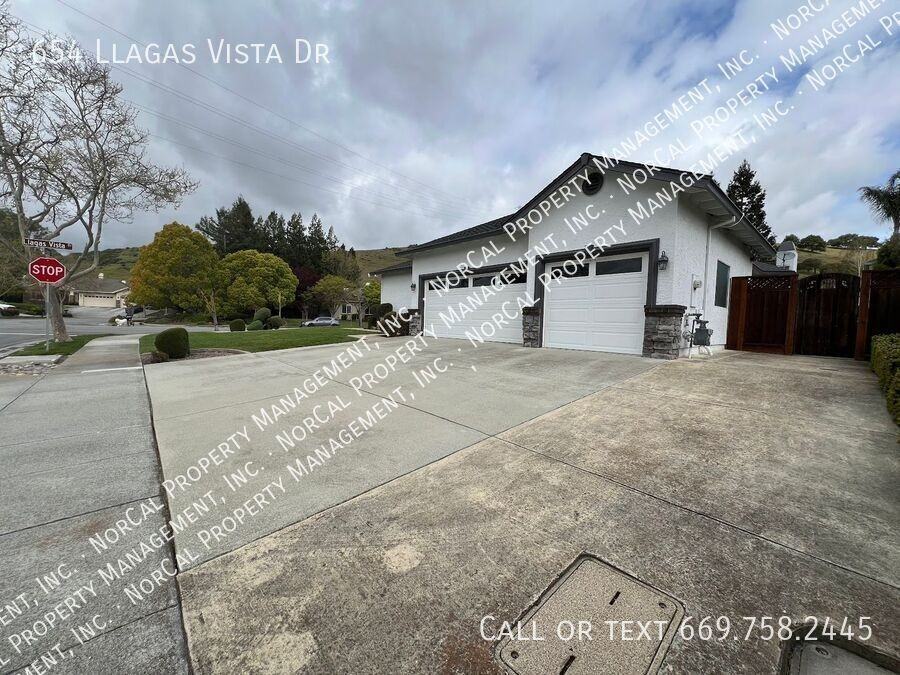 654 Llagas Vista Dr - Photo 4 of 50