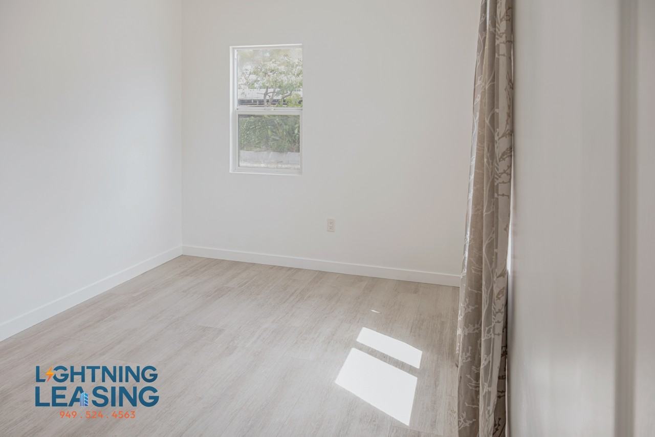 1673 1/2 West Blvd #1673 - Photo 5 of 14