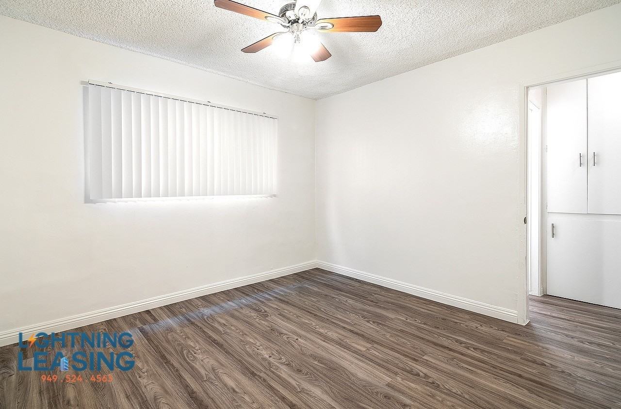 20437 1/2 Cohasset St #17A - Photo 6 of 10