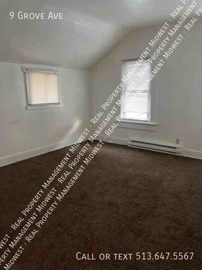 9 Grove Ave - Photo 7 of 14