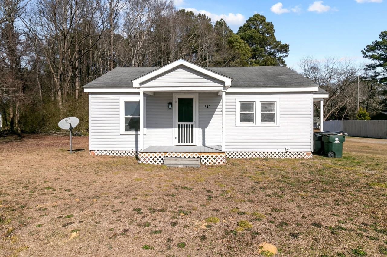 610 Wondertown Dr #1