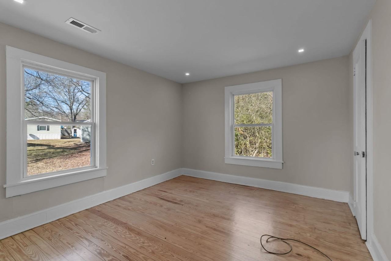 610 Wondertown Dr #1 - Photo 6 of 17