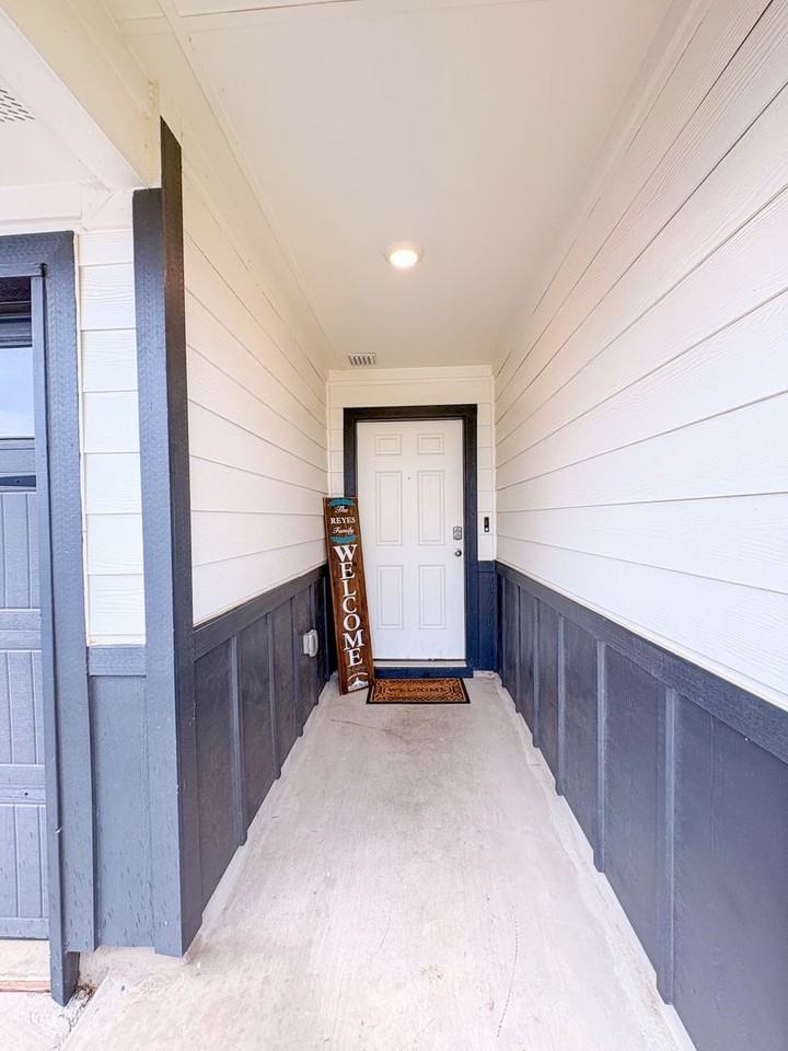 7303 Veronica Ct - Photo 2 of 10