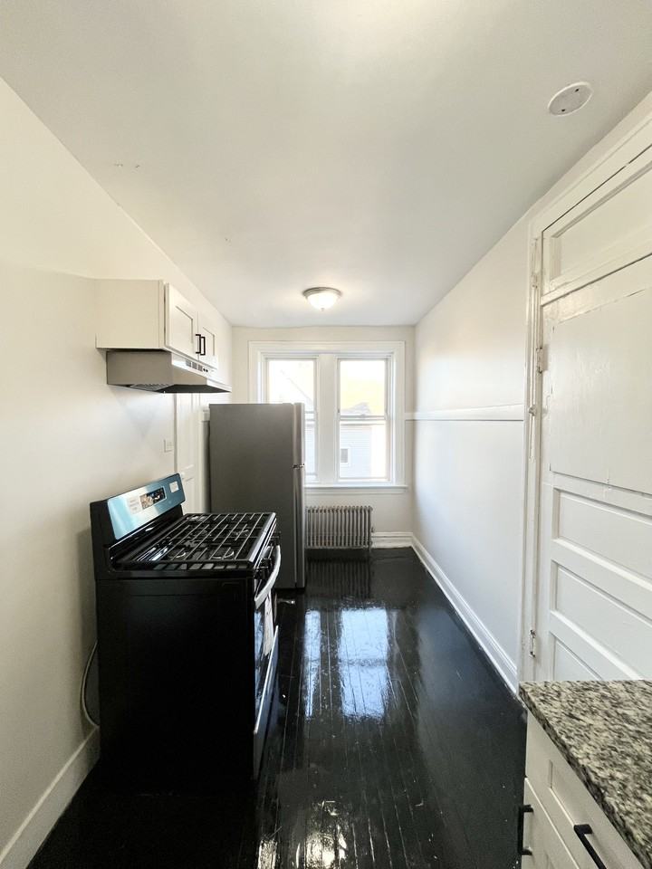 4124-32 W 24th Pl Apartments - Photo 3 of 14