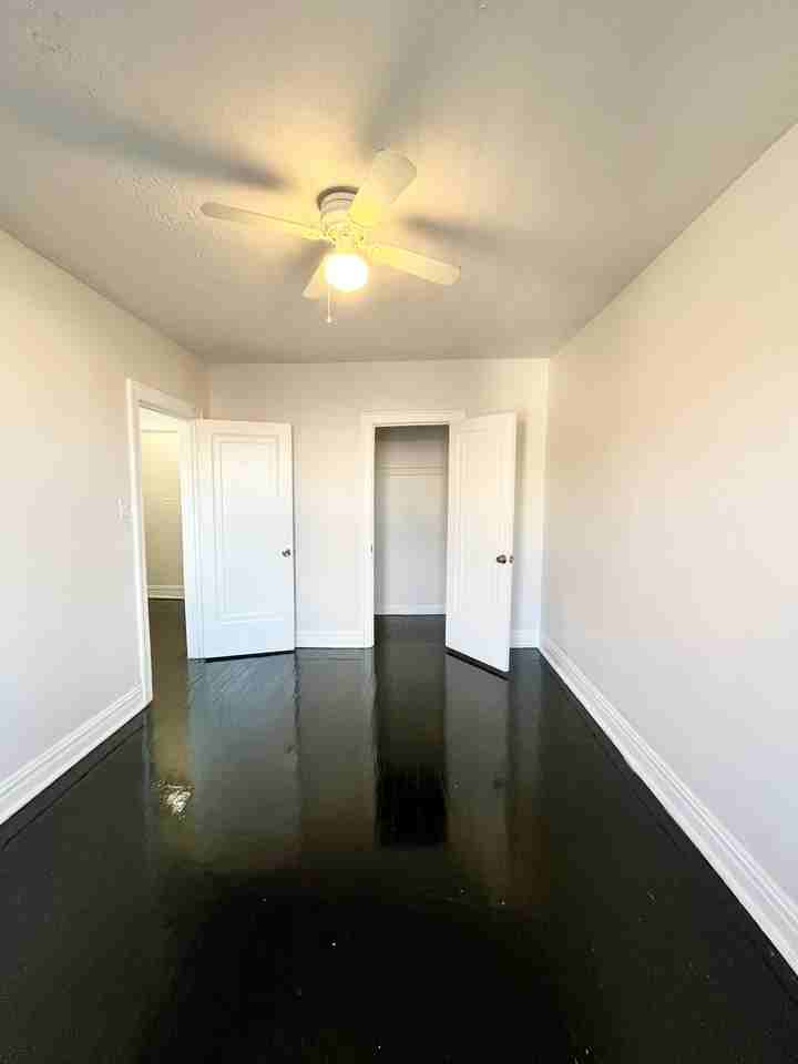 4124-32 W 24th Pl Apartments - Photo 4 of 14