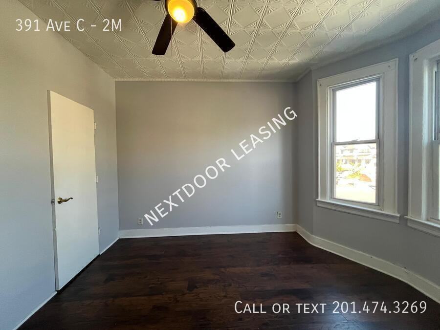 391 Avenue C #2M - Photo 5 of 8