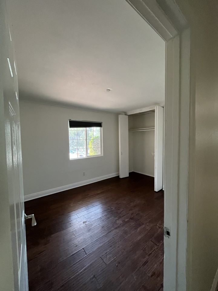 12727 Shenley St - Photo 7 of 40