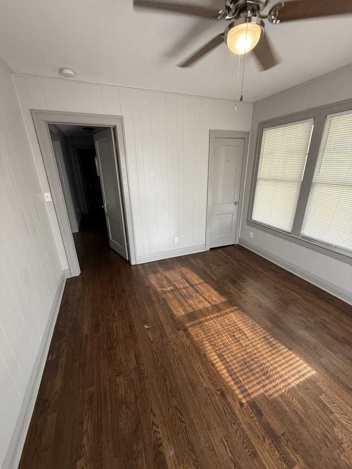 109 N Draper Ave #1 - Photo 7 of 17