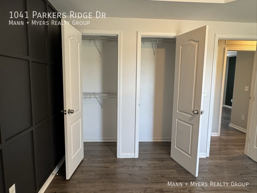 1041 Parkers Ridge Dr - Photo 4 of 39