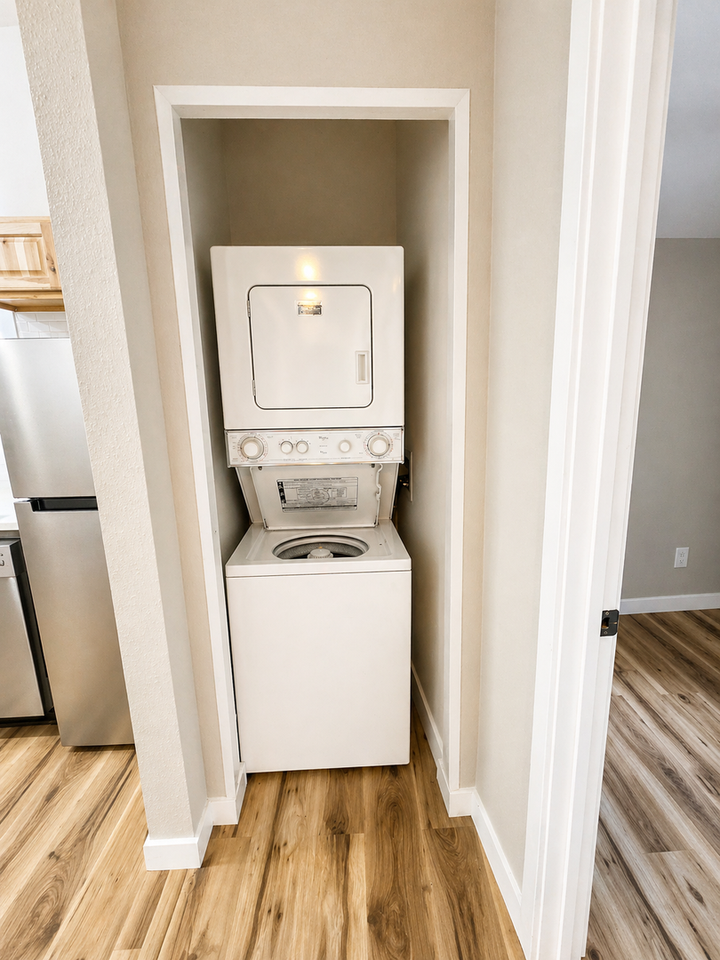 324 E Bijou St #4 - Photo 5 of 18