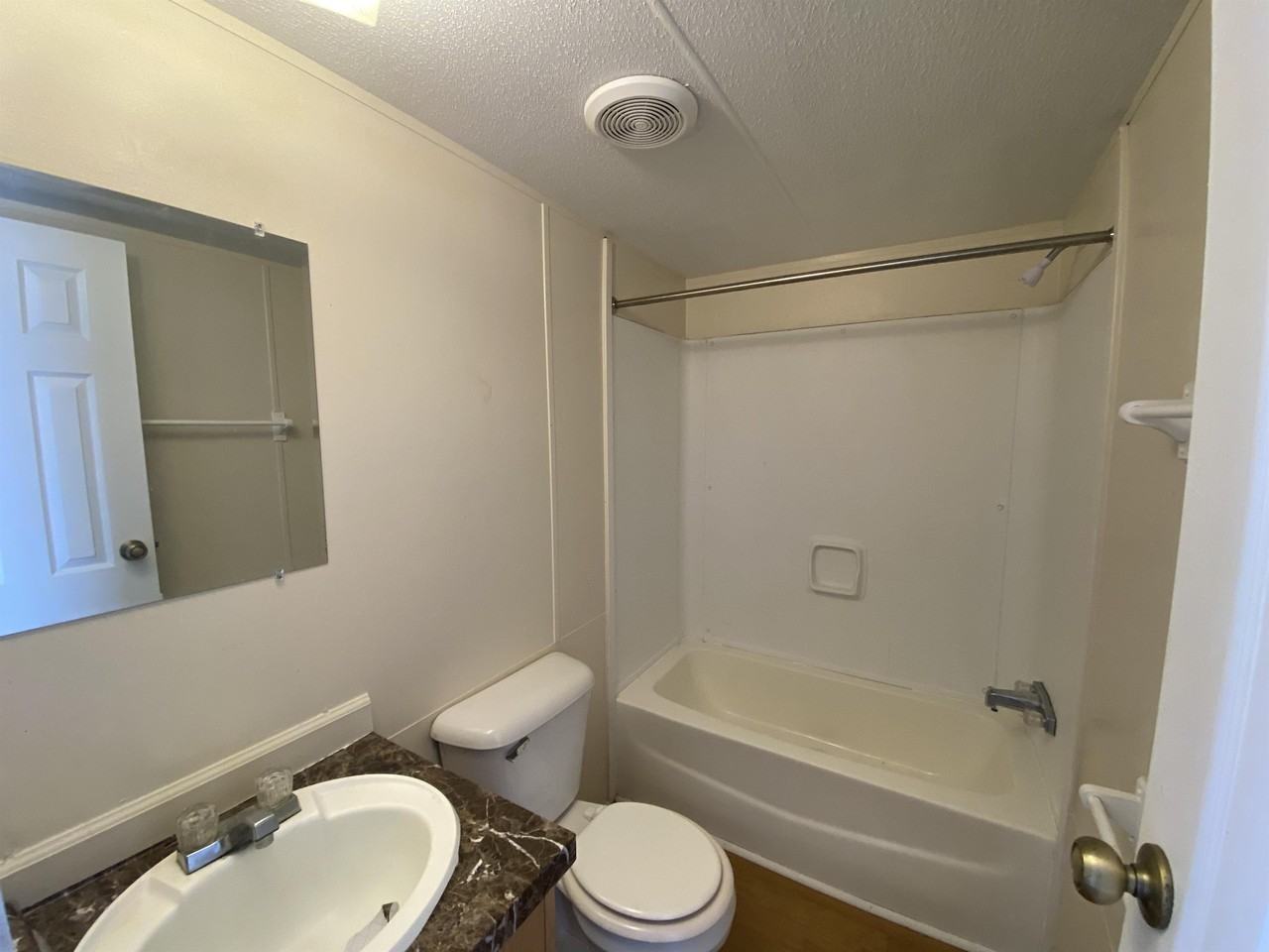 1709 Brown Place Dr - Photo 5 of 15