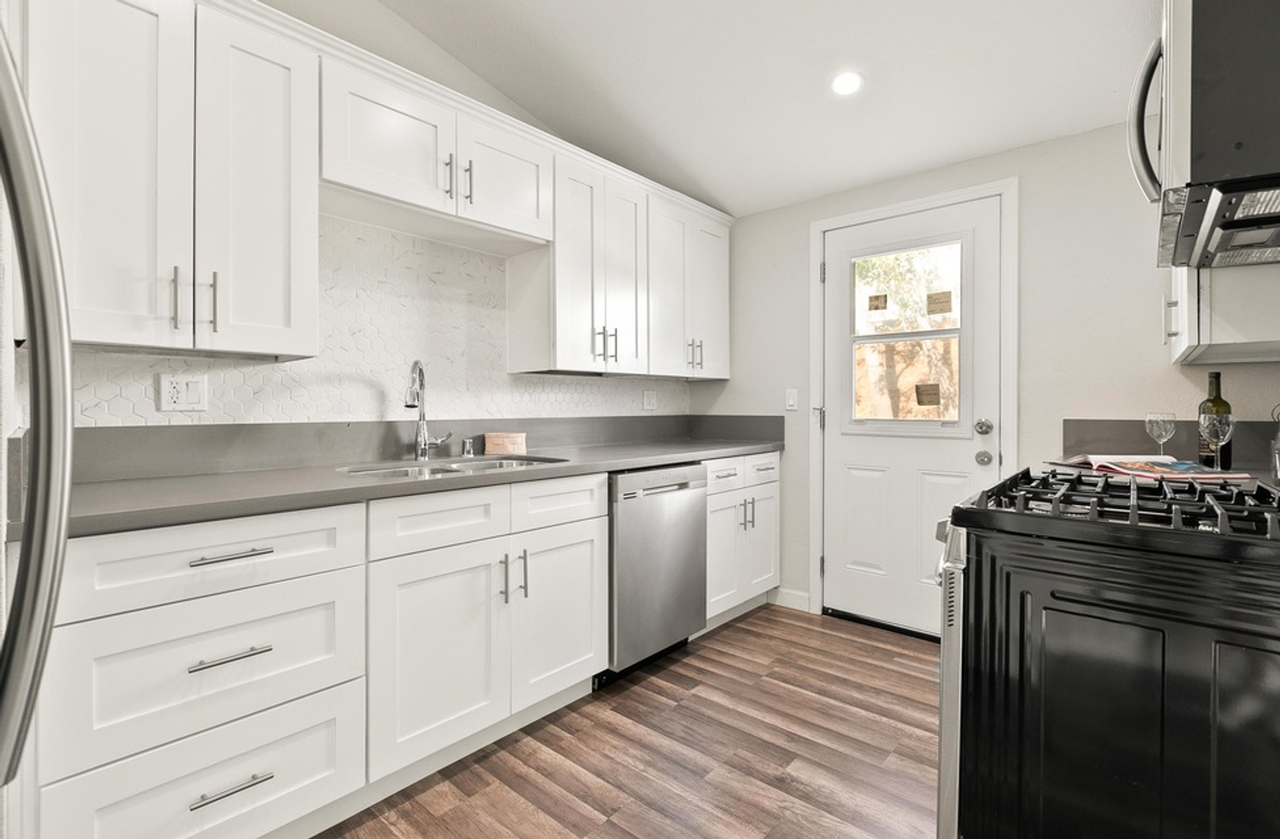 17138 Sunderland Dr - Photo 7 of 16