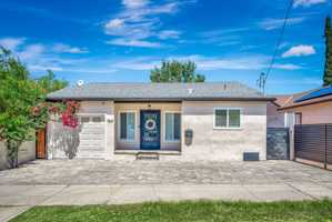 featured image of 7847 Apperson St