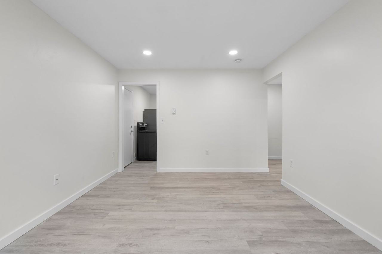 5 Foote Rd #2 - Photo 4 of 21