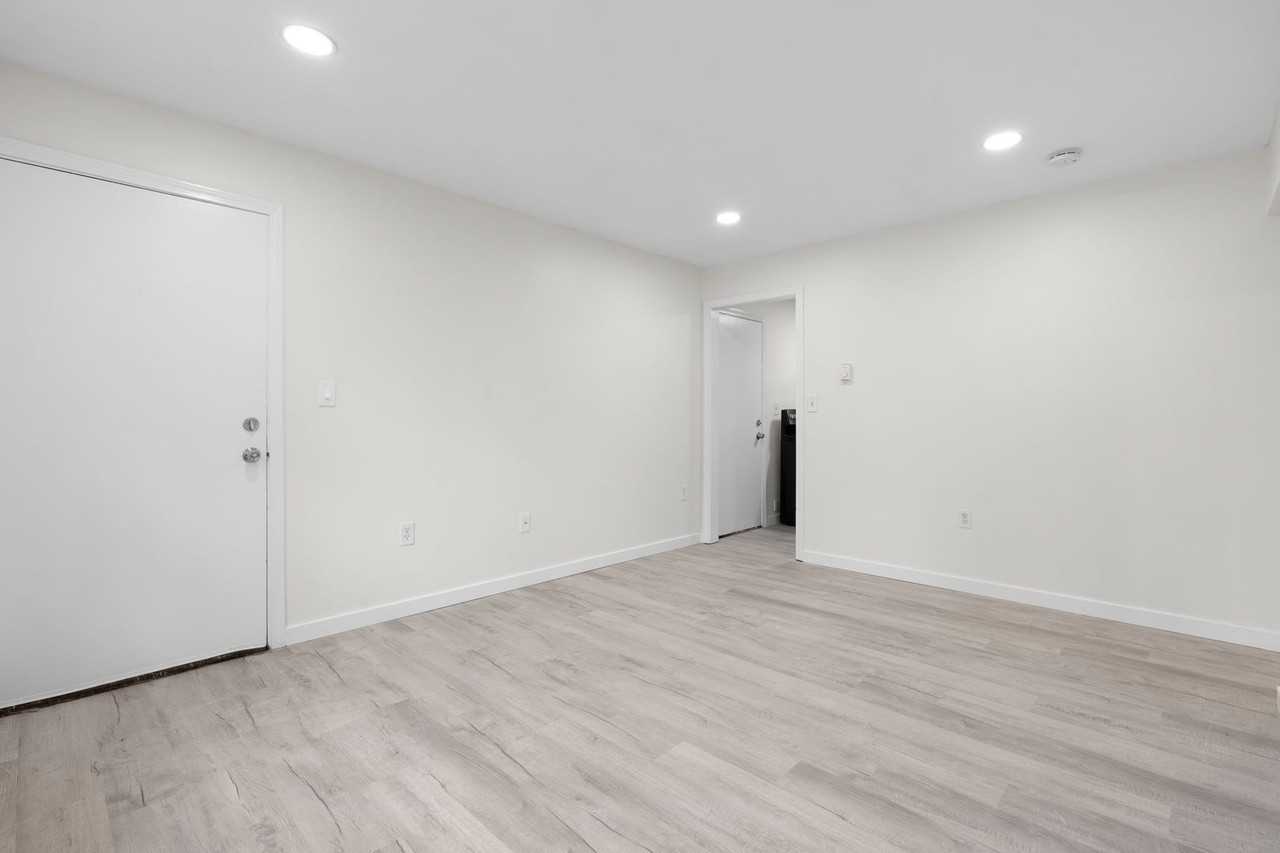 5 Foote Rd #2 - Photo 6 of 21