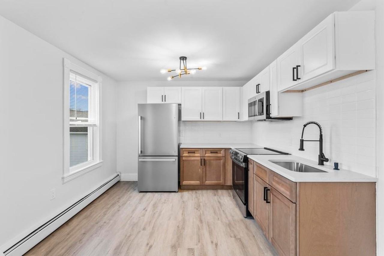 30 Anthony St #30A - Photo 3 of 20