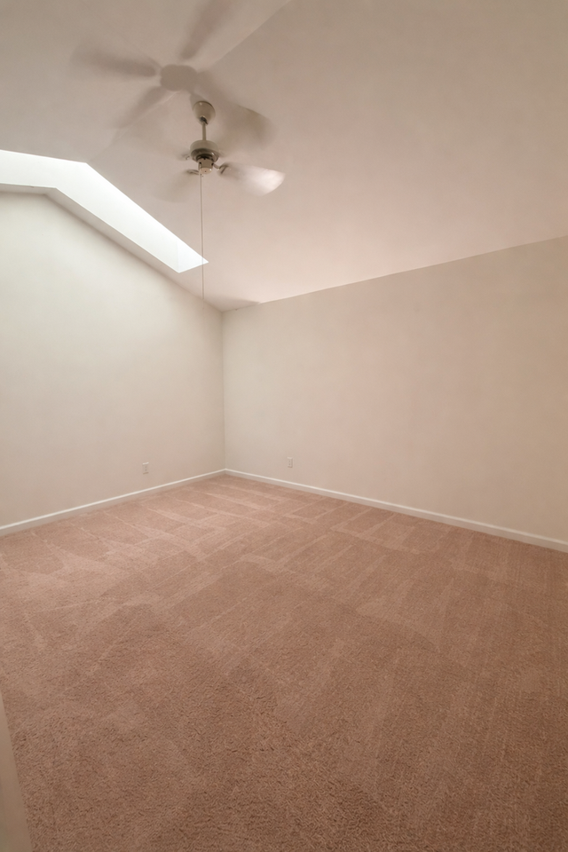 31 Railroad St #5 - Photo 3 of 4