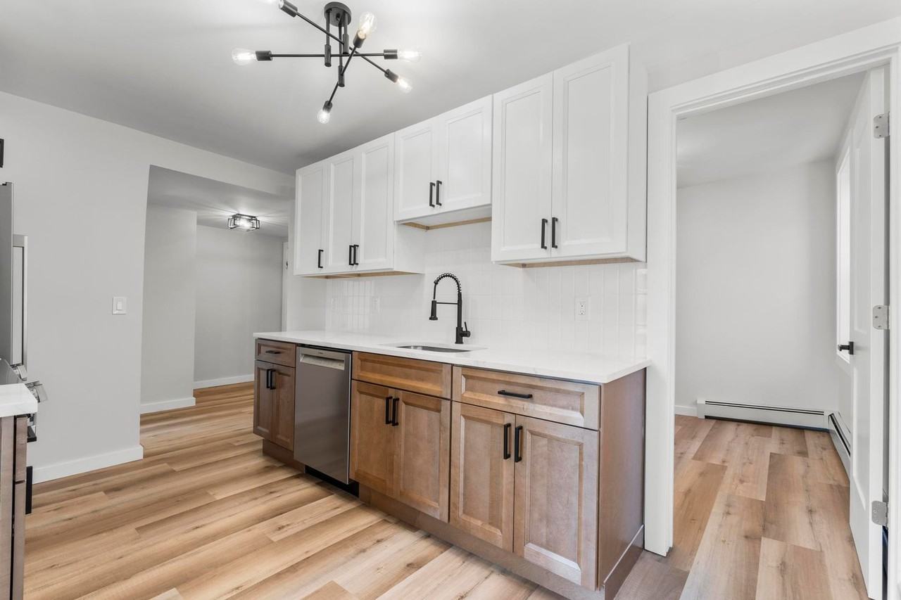 411-431 N Main St. Rd #12 - Photo 6 of 20