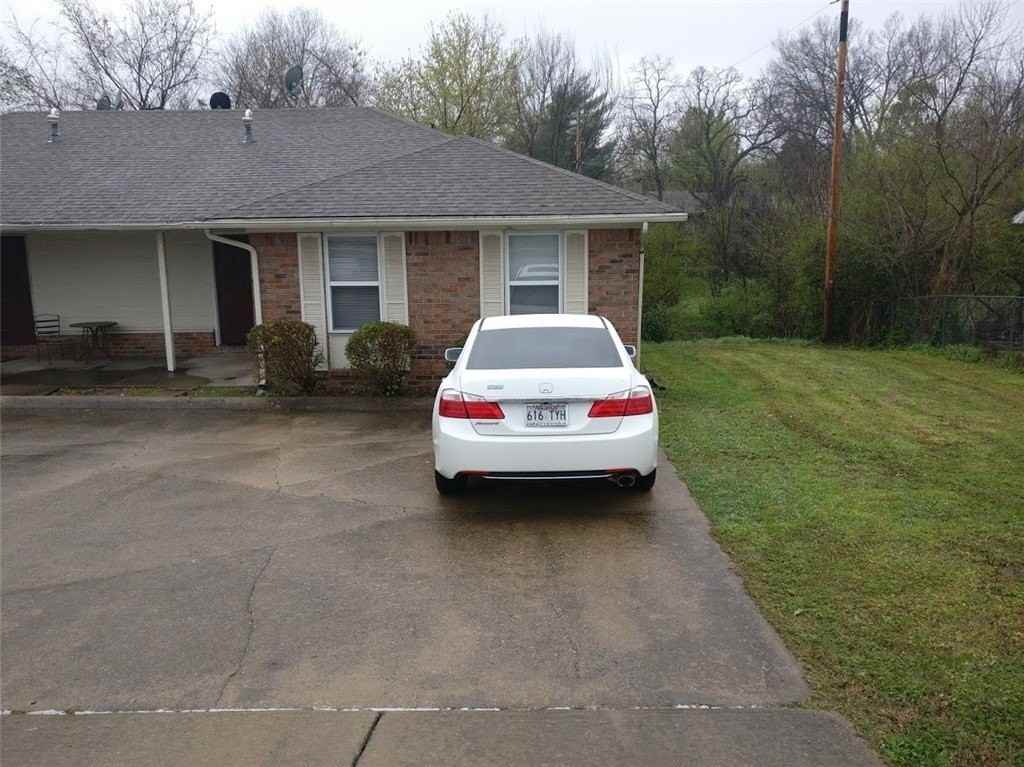 3143 N Old Missouri Rd - Photo 2 of 9