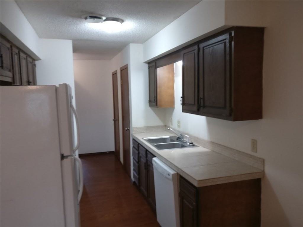 3143 N Old Missouri Rd - Photo 7 of 9