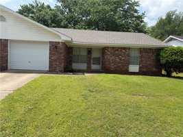 featured image of 1406 Willard St #A