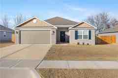 3301 E Hagen St - Photo 1 of 1
