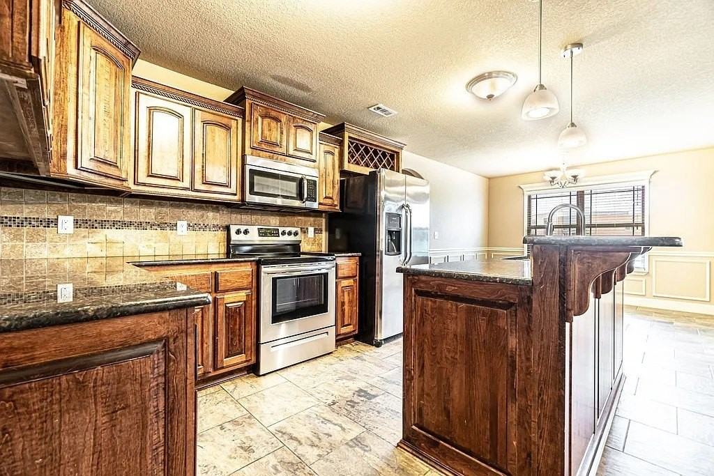 3104 Sw Featherston Rd - Photo 7 of 18